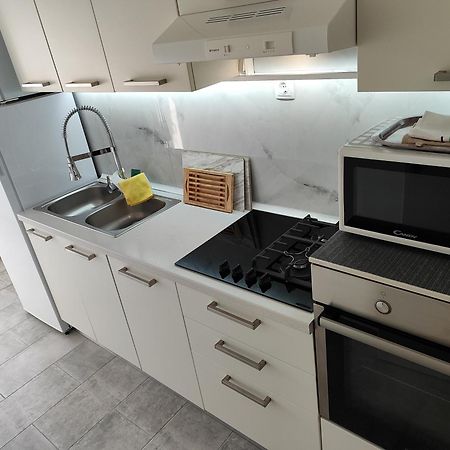 Apartment Zara With Garage Zewnętrze zdjęcie